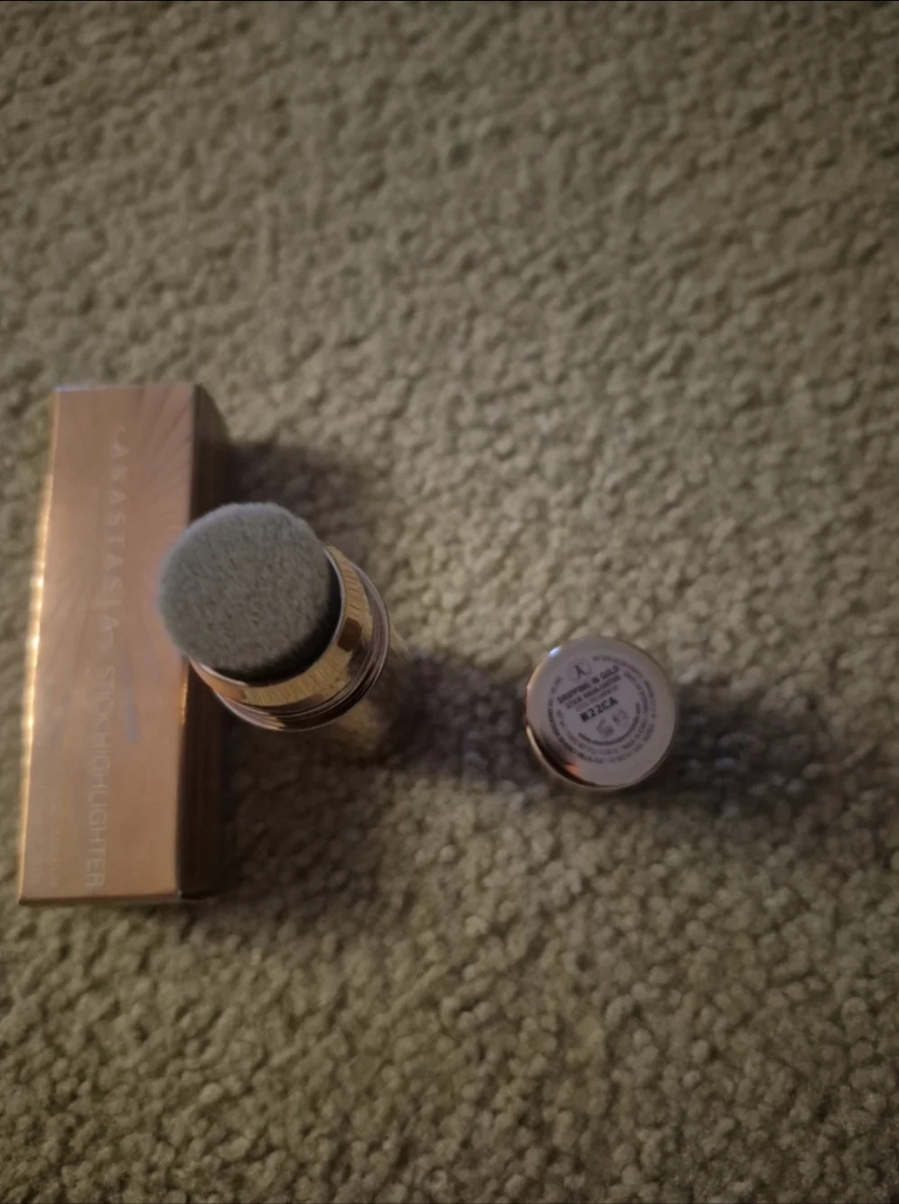 Anastasia Beverly Hills Stick Highlighter Dripping In Gold - Picture 3 of 4